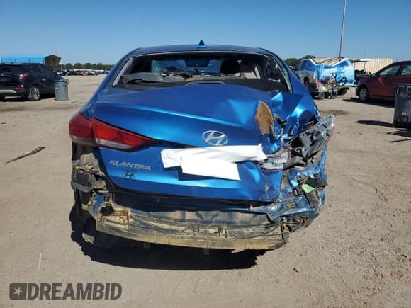✅ 2018 Hyundai Elantra Limited • VIN: 5NPD84LF9JH360860 • Lot: 82479755. Listed on Copart with 101,300 mi. Free auction sales archive from the USA and detailed vehicle history report at DreamBid. Image 6.