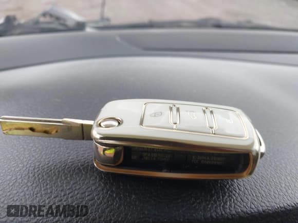 ✅ 2013 Volkswagen Jetta SE • VIN: 3VWDX7AJ8DM389404 • Lot: 42357849. Listed on IAAI with 163,864 mi. Free auction sales archive from the USA and detailed vehicle history report at DreamBid. Image 11.