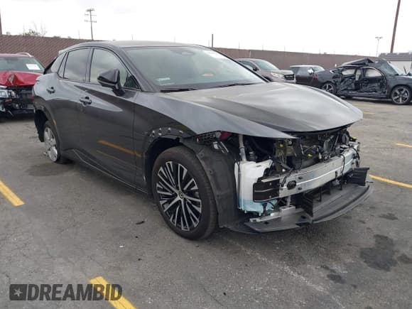 ✅ 2023 Lexus RZ 450e Premium • VIN: JTJAAAAB9PA021955 • Лот: 42043484. Опубликован ранее на IAAI с пробегом 12 993 миль. Бесплатный доступ к архиву аукционных продаж из США и подробный отчёт об истории автомобиля на DreamBid. Изображение 1.