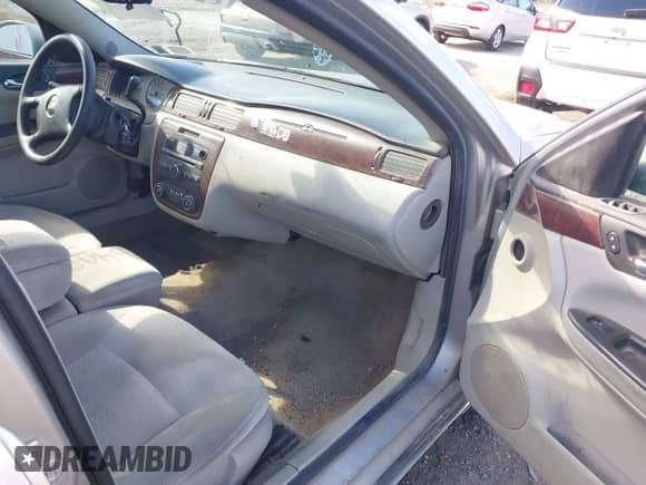 ✅ 2006 Chevrolet Impala LT 3.5L • VIN: 2G1WT58KX69132162 • Lot: 43402636. Listed on IAAI with 201,052 mi miles. Access the free auction sales archive from the USA and view a detailed vehicle history report at DreamBid. Image 5.