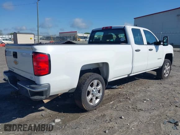 ✅ 2017 Chevrolet Silverado 2500HD Work Truck • VIN: 1GC2CUEG9HZ234707 • Lot: 41989944. Wystawiony na IAAI z przebiegiem 111 248 mil. Bezpłatny archiwum sprzedaży aukcyjnych z USA i szczegółowy raport historii pojazdu na DreamBid. Zdjęcie 4.