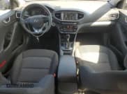 ✅ 2019 Hyundai Ioniq Blue • VIN: KMHC65LC8KU178910 • Lot: 50798535. Wystawiony na Copart z przebiegiem 103 772 mil. Bezpłatny archiwum sprzedaży aukcyjnych z USA i szczegółowy raport historii pojazdu na DreamBid. Zdjęcie 8.