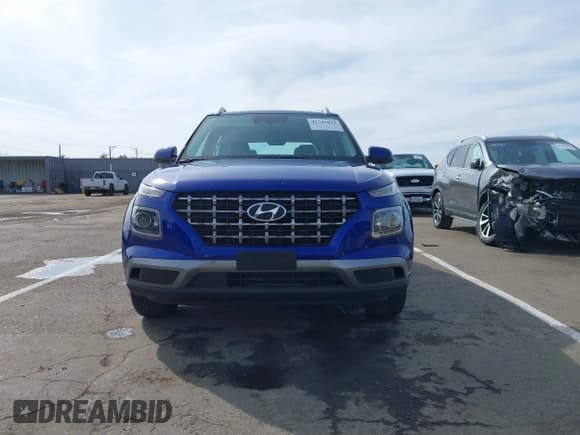 ✅ 2023 Hyundai Venue SEL • VIN: KMHRC8A32PU265541 • Lot: 41745833. Listed on IAAI with 16,073 mi. Free auction sales archive from the USA and detailed vehicle history report at DreamBid. Image 13.