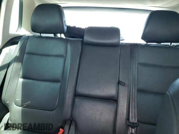 ✅ 2012 Volkswagen Tiguan LE • VIN: WVGAV7AX1CW529240 • Лот: 58011505. Опубликован ранее на Copart с пробегом 218 479 миль. Бесплатный доступ к архиву аукционных продаж из США и подробный отчёт об истории автомобиля на DreamBid. Изображение 10.