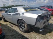 ✅ 2021 Dodge Challenger R/T • VIN: 2C3CDZBT0MH554965 • Lot: 65077713. Wystawiony na Copart z przebiegiem 24 814 mil. Bezpłatny archiwum sprzedaży aukcyjnych z USA i szczegółowy raport historii pojazdu na DreamBid. Zdjęcie 2.