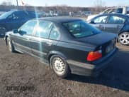 ✅ 1994 BMW 3 Series 325i • VIN: WBACB3328RFE19620 • Lot: 43835842. Listed on IAAI with 253,279 mi. Free auction sales archive from the USA and detailed vehicle history report at DreamBid. Image 3.