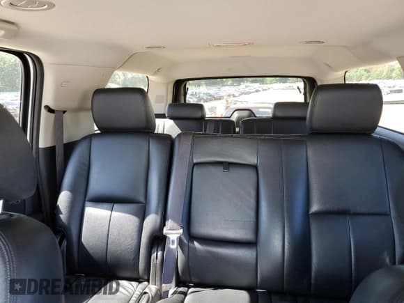 ✅ 2014 GMC Yukon XL SLE • VIN: 1GKS2HE79ER181033 • Лот: 57874735. Опубликован ранее на Copart с пробегом 206 487 миль. Бесплатный доступ к архиву аукционных продаж из США и подробный отчёт об истории автомобиля на DreamBid. Изображение 10.