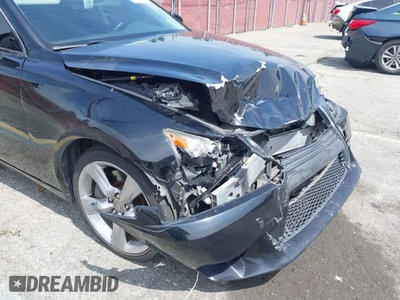 ✅ 2014 Lexus IS 350 • VIN: JTHCE1D2XE5002069 • Lot: 42360272. Listed on IAAI with 91,558 mi. Free auction sales archive from the USA and detailed vehicle history report at DreamBid. Image 18.
