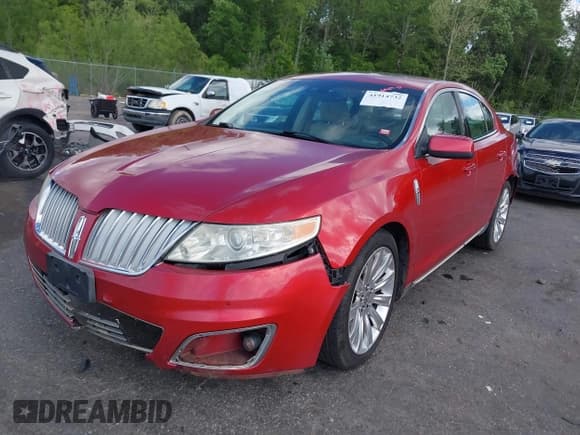 ✅ 2011 Lincoln MKS • VIN: 1LNHL9DR4BG612621 • Лот: 41914732. Опубликован ранее на IAAI с пробегом 206 855 миль. Бесплатный доступ к архиву аукционных продаж из США и подробный отчёт об истории автомобиля на DreamBid. Изображение 22.