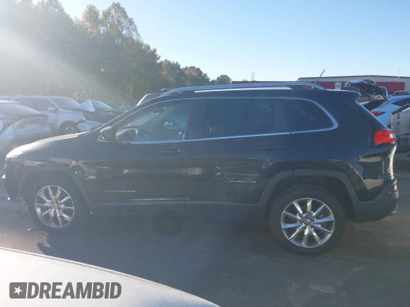 ✅ 2014 Jeep Cherokee Limited • VIN: 1C4PJLDB8EW113238 • Лот: 43523566. Опубликован ранее на IAAI с пробегом 190 757 миль. Бесплатный доступ к архиву аукционных продаж из США и подробный отчёт об истории автомобиля на DreamBid. Изображение 14.