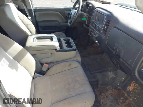 2019 Chevrolet Silverado 1500 Work Truck z VIN 2GCVKNEC3K1161465, wystawiony jako IAAI lot #43477960 z przebiegiem 83 919 mil mil oraz . Historia ofert i sprzedaży dostępna na DreamBid. Obrazek 5.