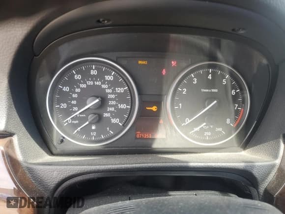 ✅ 2013 BMW 3 Series 328i • VIN: WBADW7C53DE732516 • Lot: 53696895. Listed on Copart with 71,253 mi. Free auction sales archive from the USA and detailed vehicle history report at DreamBid. Image 9.