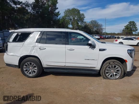 ✅ 2024 GMC Yukon Denali • VIN: 1GKS1DKL6RR306329 • Lot: 43785633. Listed on IAAI with 44,826 mi. Free auction sales archive from the USA and detailed vehicle history report at DreamBid. Image 13.
