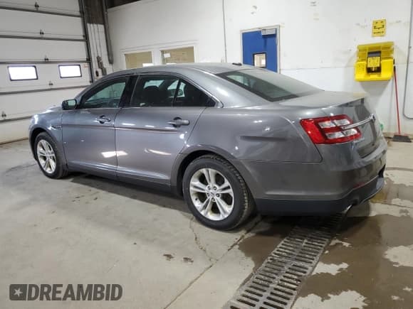 ✅ 2013 Ford Taurus SEL • VIN: 1FAHP2H84DG110704 • Lot: 93067885. Wystawiony na Copart z przebiegiem 130 821 mil. Bezpłatny archiwum sprzedaży aukcyjnych z USA i szczegółowy raport historii pojazdu na DreamBid. Zdjęcie 2.
