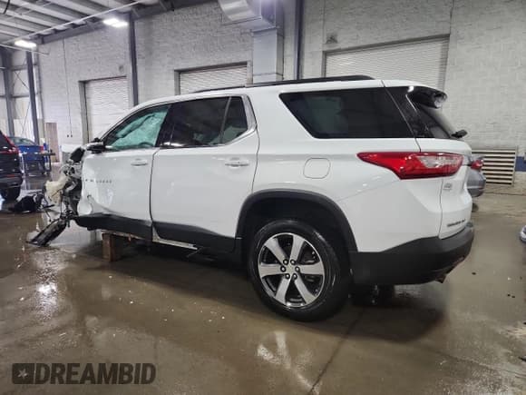 ✅ 2020 Chevrolet Traverse LT • VIN: 1GNEVHKW9LJ322665 • Lot: 81523295. Wystawiony na Copart z przebiegiem Nie podano. Bezpłatny archiwum sprzedaży aukcyjnych z USA i szczegółowy raport historii pojazdu na DreamBid. Zdjęcie 2.