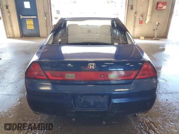 ✅ 2001 Honda Accord EX • VIN: 1HGCG31541A000052 • Lot: 62332175. Wystawiony na Copart z przebiegiem 340 582 mil. Bezpłatny archiwum sprzedaży aukcyjnych z USA i szczegółowy raport historii pojazdu na DreamBid. Zdjęcie 6.