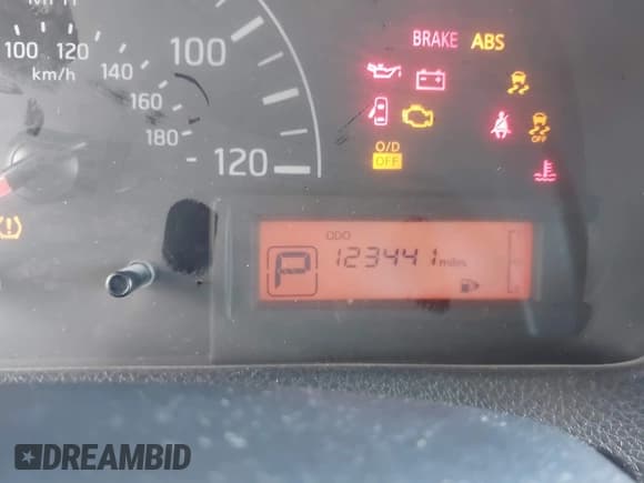 ✅ 2017 Nissan NV200 S • VIN: 3N6CM0KN0HK713072 • Lot: 42234919. Wystawiony na IAAI z przebiegiem 123 441 mil. Bezpłatny archiwum sprzedaży aukcyjnych z USA i szczegółowy raport historii pojazdu na DreamBid. Zdjęcie 15.