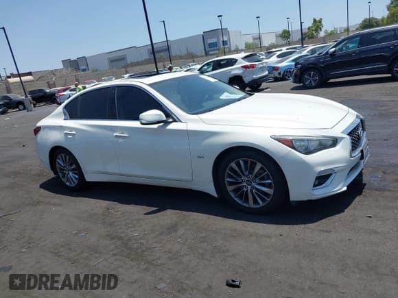 ✅ 2019 Infiniti Q50 Luxe • VIN: JN1EV7AP1KM517673 • Lot: 42555738. Listed on IAAI with 59,135 mi. Free auction sales archive from the USA and detailed vehicle history report at DreamBid. Image 13.