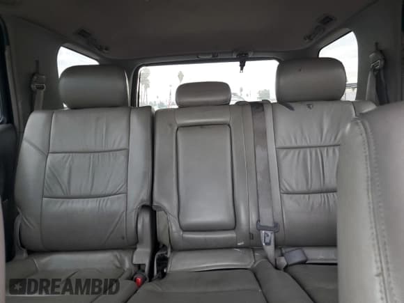 ✅ 2003 Toyota Sequoia Limited • VIN: 5TDZT38A13S176764 • Lot: 91737875. Wystawiony na Copart z przebiegiem Nie podano. Bezpłatny archiwum sprzedaży aukcyjnych z USA i szczegółowy raport historii pojazdu na DreamBid. Zdjęcie 10.