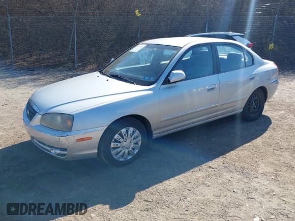 ✅ 2005 Hyundai Elantra GLS • VIN: KMHDN46D85U097173 • Lot: 41654963. Wystawiony na IAAI z przebiegiem 92 324 mil. Bezpłatny archiwum sprzedaży aukcyjnych z USA i szczegółowy raport historii pojazdu na DreamBid. Zdjęcie 2.