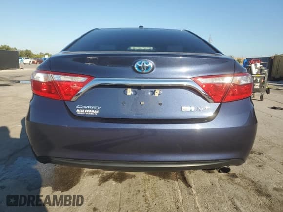 ✅ 2017 Toyota Camry Hybrid LE • VIN: 4T1BD1FK6HU226278 • Лот: 91071635. Опубликован ранее на Copart с пробегом 46 733 миль. Бесплатный доступ к архиву аукционных продаж из США и подробный отчёт об истории автомобиля на DreamBid. Изображение 6.