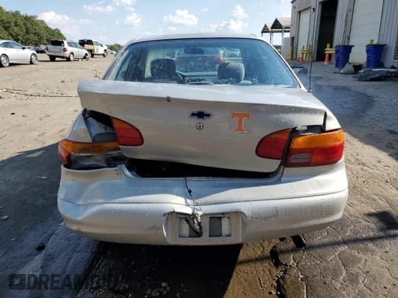 ✅ 2002 Chevrolet Prizm • VIN: 1Y1SK52842Z408689 • Lot: 80474435. Listed on Copart with 297,701 mi. Free auction sales archive from the USA and detailed vehicle history report at DreamBid. Image 6.