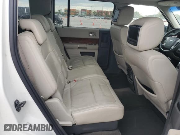 ✅ 2010 Ford Flex Limited • VIN: 2FMGK5DCXABB13184 • Lot: 84982055. Listed on Copart with 179,049 mi. Free auction sales archive from the USA and detailed vehicle history report at DreamBid. Image 11.