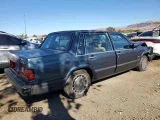 ✅ 1989 Volvo 740 • VIN: YV1FX8842K1375813 • Lot: 78511954. Wystawiony na Copart z przebiegiem 142 838 mil. Bezpłatny archiwum sprzedaży aukcyjnych z USA i szczegółowy raport historii pojazdu na DreamBid. Zdjęcie 3.