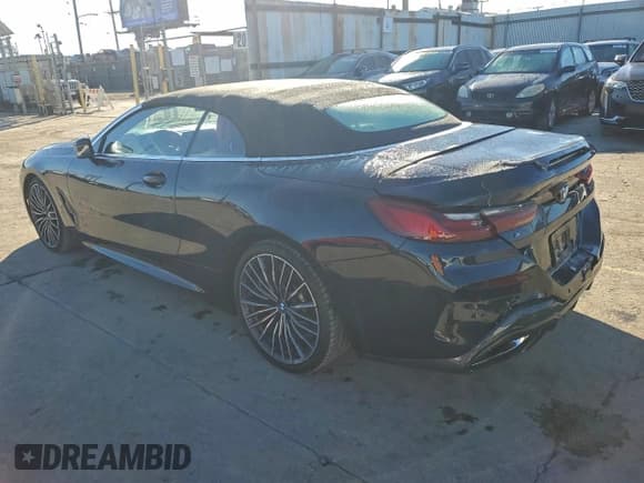 ✅ 2021 BMW 8 Series M850i xDrive • VIN: WBAFY4C03MCF29680 • Лот: 94529965. Опубликован ранее на Copart с пробегом 26 984 миль. Бесплатный доступ к архиву аукционных продаж из США и подробный отчёт об истории автомобиля на DreamBid. Изображение 2.