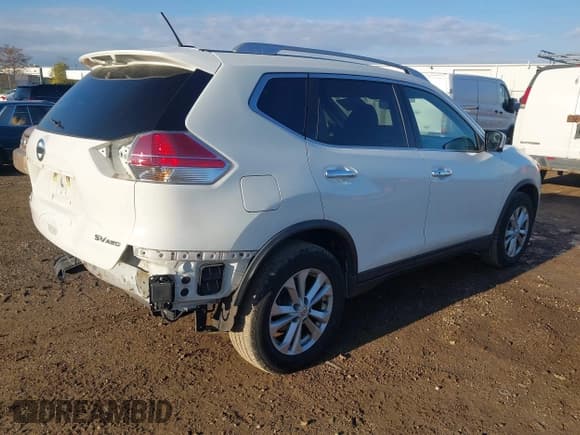 ✅ 2016 Nissan Rogue S • VIN: KNMAT2MV5GP675759 • Lot: 43469034. Wystawiony na IAAI z przebiegiem 171 828 mil. Bezpłatny archiwum sprzedaży aukcyjnych z USA i szczegółowy raport historii pojazdu na DreamBid. Zdjęcie 4.