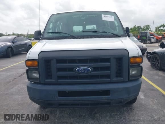 ✅ 2013 Ford Econoline Cargo Commercial • VIN: 1FTNE1EW1DDA90039 • Lot: 42439049. Listed on IAAI with 218,937 mi. Free auction sales archive from the USA and detailed vehicle history report at DreamBid. Image 12.