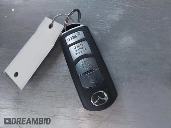 ✅ 2017 Mazda 3 Sport • VIN: 3MZBN1U77HM134209 • Lot: 42562018. Wystawiony na IAAI z przebiegiem 136 971 mil. Bezpłatny archiwum sprzedaży aukcyjnych z USA i szczegółowy raport historii pojazdu na DreamBid. Zdjęcie 11.