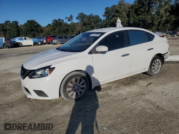✅ 2017 Nissan Sentra SR • VIN: 3N1AB7AP2HL719822 • Лот: 92157845. Опубликован ранее на Copart с пробегом 116 698 миль. Бесплатный доступ к архиву аукционных продаж из США и подробный отчёт об истории автомобиля на DreamBid. Изображение 1.