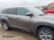 ✅ 2015 Toyota Highlander XLE • VIN: 5TDJKRFH0FS130429 • Lot: 43410601. Listed on IAAI with 54,647 mi. Free auction sales archive from the USA and detailed vehicle history report at DreamBid. Image 13.