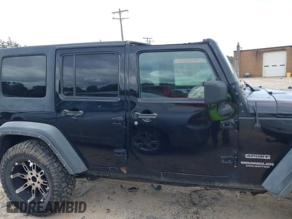 ✅ 2016 Jeep Wrangler Unlimited Sport • VIN: 1C4BJWDG5GL141994 • Lot: 42678372. Listed on IAAI with 93,510 mi. Free auction sales archive from the USA and detailed vehicle history report at DreamBid. Image 13.