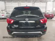 ✅ 2019 Nissan Pathfinder SV • VIN: 5N1DR2MM3KC651586 • Lot: 43351836. Wystawiony na IAAI z przebiegiem 85 912 mil. Bezpłatny archiwum sprzedaży aukcyjnych z USA i szczegółowy raport historii pojazdu na DreamBid. Zdjęcie 17.