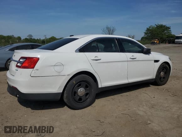 ✅ 2013 Ford Police Interceptor • VIN: 1FAHP2M86DG206548 • Лот: 54744425. Опубликован ранее на Copart с пробегом 97 762 миль. Бесплатный доступ к архиву аукционных продаж из США и подробный отчёт об истории автомобиля на DreamBid. Изображение 3.