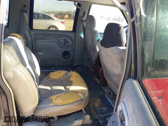 ✅ 1999 Chevrolet Suburban • VIN: 3GNEC16R4XG137836 • Лот: 43536528. Опубликован ранее на IAAI с пробегом 258 648 миль. Бесплатный доступ к архиву аукционных продаж из США и подробный отчёт об истории автомобиля на DreamBid. Изображение 8.