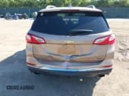 ✅ 2018 Chevrolet Equinox Premier • VIN: 2GNAXWEX9J6196335 • Lot: 43152186. Wystawiony na IAAI z przebiegiem 179 992 mil. Bezpłatny archiwum sprzedaży aukcyjnych z USA i szczegółowy raport historii pojazdu na DreamBid. Zdjęcie 6.