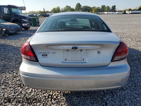 ✅ 2006 Ford Taurus SE • VIN: 1FAFP53U96A244577 • Lot: 81005335. Listed on Copart with Not provided. Free auction sales archive from the USA and detailed vehicle history report at DreamBid. Image 6.