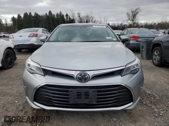 ✅ 2017 Toyota Avalon XLE Plus • VIN: 4T1BK1EB8HU262075 • Lot: 91787555. Listed on Copart with 55,177 mi. Free auction sales archive from the USA and detailed vehicle history report at DreamBid. Image 5.