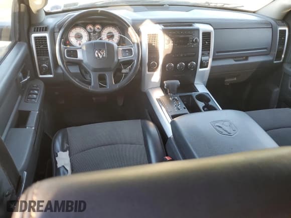 ✅ 2009 Dodge 1500 SLT • VIN: 1D3HV18T89S747797 • Lot: 80723804. Wystawiony na Copart z przebiegiem 190 903 mil. Bezpłatny archiwum sprzedaży aukcyjnych z USA i szczegółowy raport historii pojazdu na DreamBid. Zdjęcie 8.