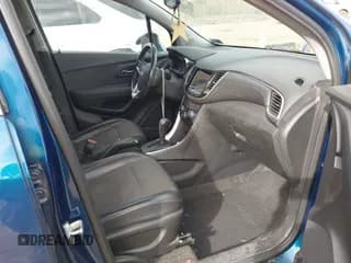 ✅ 2019 Chevrolet Trax LT • VIN: 3GNCJPSB3KL402741 • Лот: 43567445. Опубликован ранее на IAAI с пробегом 111 965 миль. Бесплатный доступ к архиву аукционных продаж из США и подробный отчёт об истории автомобиля на DreamBid. Изображение 5.