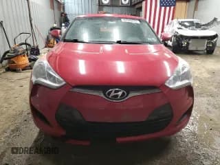 ✅ 2013 Hyundai Veloster w/Black Int • VIN: KMHTC6AD5DU088238 • Lot: 43920935. Wystawiony na Copart z przebiegiem 117 376 mil. Bezpłatny archiwum sprzedaży aukcyjnych z USA i szczegółowy raport historii pojazdu na DreamBid. Zdjęcie 5.