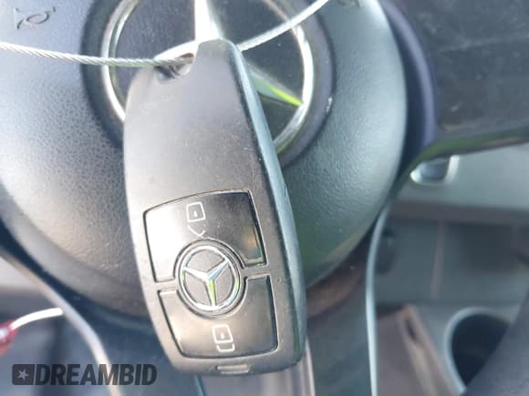 ✅ 2019 Mercedes-Benz Sprinter Cargo • VIN: WD4PF1CD4KT003105 • Лот: 42643459. Опубликован ранее на IAAI с пробегом 166 243 миль. Бесплатный доступ к архиву аукционных продаж из США и подробный отчёт об истории автомобиля на DreamBid. Изображение 11.