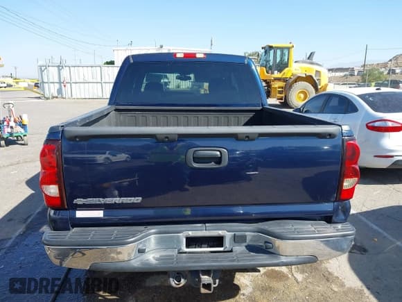 ✅ 2006 Chevrolet Silverado 1500 LT1 • VIN: 2GCEK13Z961264945 • Лот: 40487555. Опубликован ранее на IAAI с пробегом 242 649 миль. Бесплатный доступ к архиву аукционных продаж из США и подробный отчёт об истории автомобиля на DreamBid. Изображение 16.