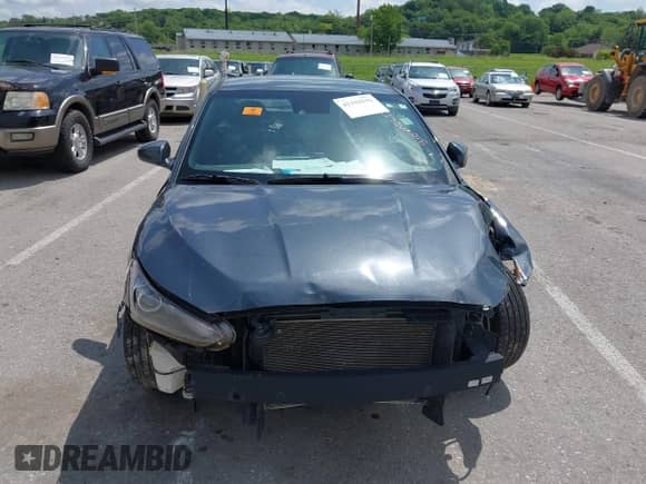 2019 Hyundai Veloster Premium z VIN KMHTG6AF2KU016593, wystawiony jako IAAI lot #42310151 z przebiegiem Nie podano mil oraz . Historia ofert i sprzedaży dostępna na DreamBid. Obrazek 12.