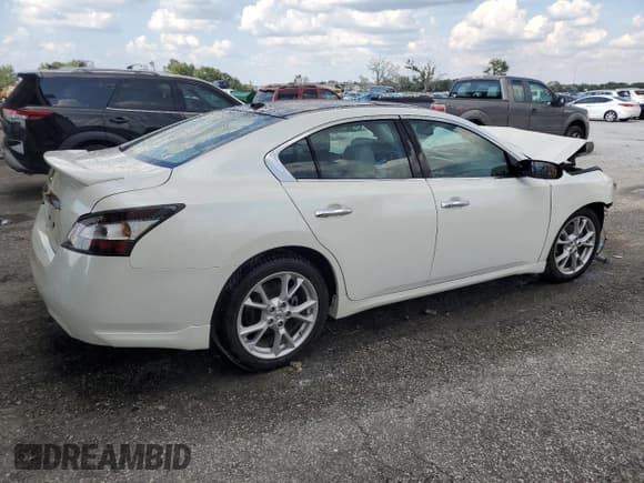 ✅ 2014 Nissan Maxima SV • VIN: 1N4AA5AP2EC483142 • Лот: 70559875. Опубликован ранее на Copart с пробегом Не указан. Бесплатный доступ к архиву аукционных продаж из США и подробный отчёт об истории автомобиля на DreamBid. Изображение 3.