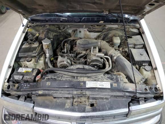 1998 Chevrolet Blazer LT с VIN 1GNDT13W4W2161227, выставлен на аукционе Copart как лот 82557684 с пробегом Не указан миль и Списание • Salvage title. История ставок и продаж доступна на DreamBid. Изображение 14.