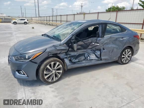 2020 Hyundai Accent Limited z VIN 3KPC34A69LE109650, wystawiony jako Copart lot #61508395 z przebiegiem Nie podano mil oraz Szkoda całkowita • Salvage title. Historia ofert i sprzedaży dostępna na DreamBid. Obrazek 1.